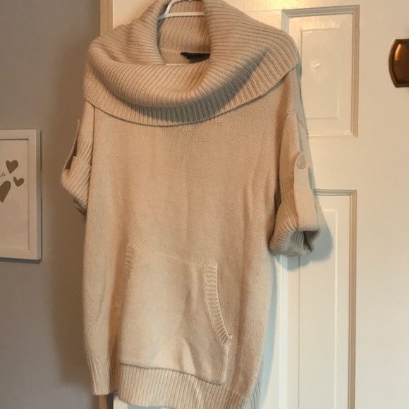 BCBGMaxAzria Sweaters - NWOT Sz S BCBG Sweater